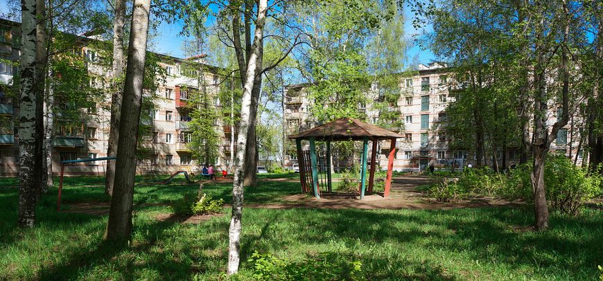 Двор в Черёмушках